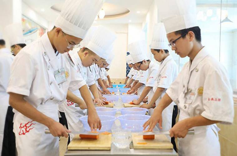 2022年高考200多分可以学厨师吗